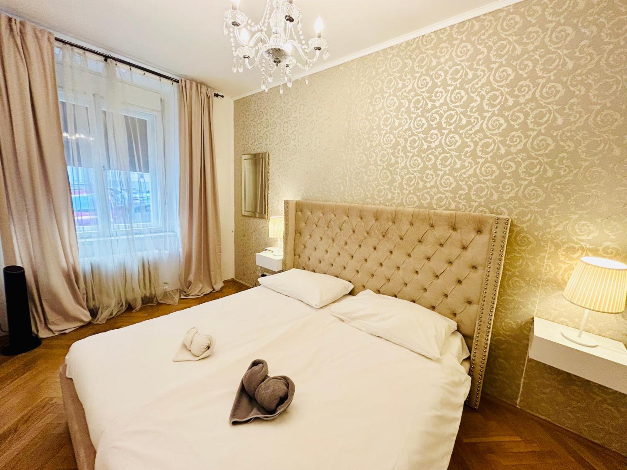 Luxury And Cozy Vinohrady Apartment Prague